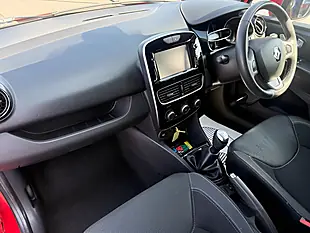 Used 2018 Renault Clio Dynamique Nav Red - Interior and Exterior details 12