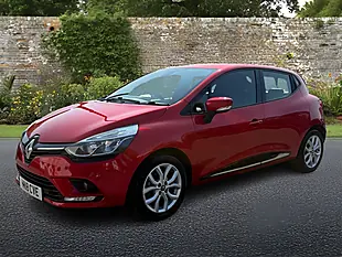 Used 2018 Renault Clio Dynamique Nav Red - Interior and Exterior details 4