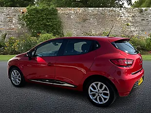 Used 2018 Renault Clio Dynamique Nav Red - Interior and Exterior details 6