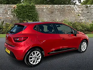 Used 2018 Renault Clio Dynamique Nav Red - Interior and Exterior details 8
