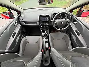 Used 2018 Renault Clio Dynamique Nav Red - Interior and Exterior details 14