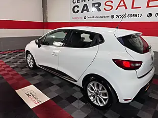 Used 2018 Renault Clio Dynamique Nav White - Interior and Exterior details 4
