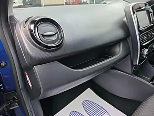 Used 2018 Renault Clio Dynamique S Nav Blue - Interior and Exterior details 14