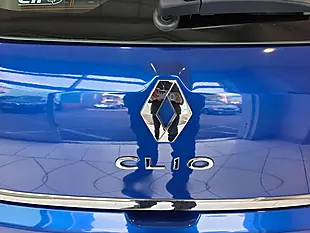 Used 2018 Renault Clio Dynamique S Nav Blue - Interior and Exterior details 18