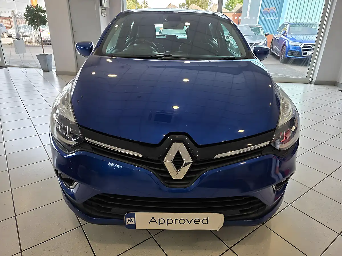 Used 2018 Renault Clio Dynamique S Nav Blue - Interior and Exterior details 2