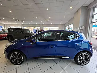 Used 2018 Renault Clio Dynamique S Nav Blue - Interior and Exterior details 5