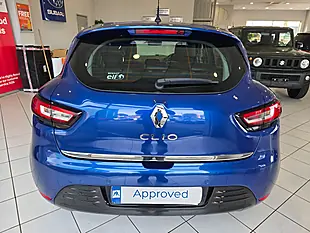 Used 2018 Renault Clio Dynamique S Nav Blue - Interior and Exterior details 6