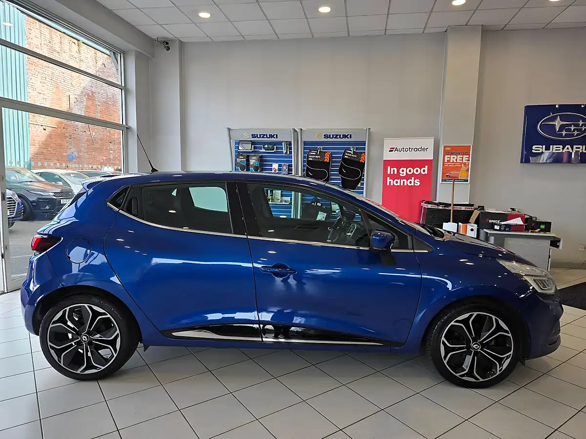Used 2018 Renault Clio Dynamique S Nav Blue - Interior and Exterior details 7