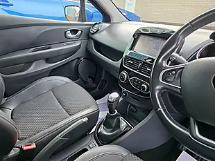 Used 2018 Renault Clio Dynamique S Nav Blue - Interior and Exterior details 9