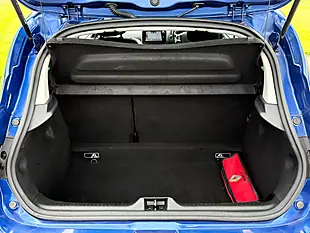 Used 2018 Renault Clio GT-Line Blue - Interior and Exterior details 19
