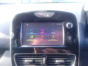 Used 2018 Renault Clio GT Line Blue - Interior and Exterior details 11