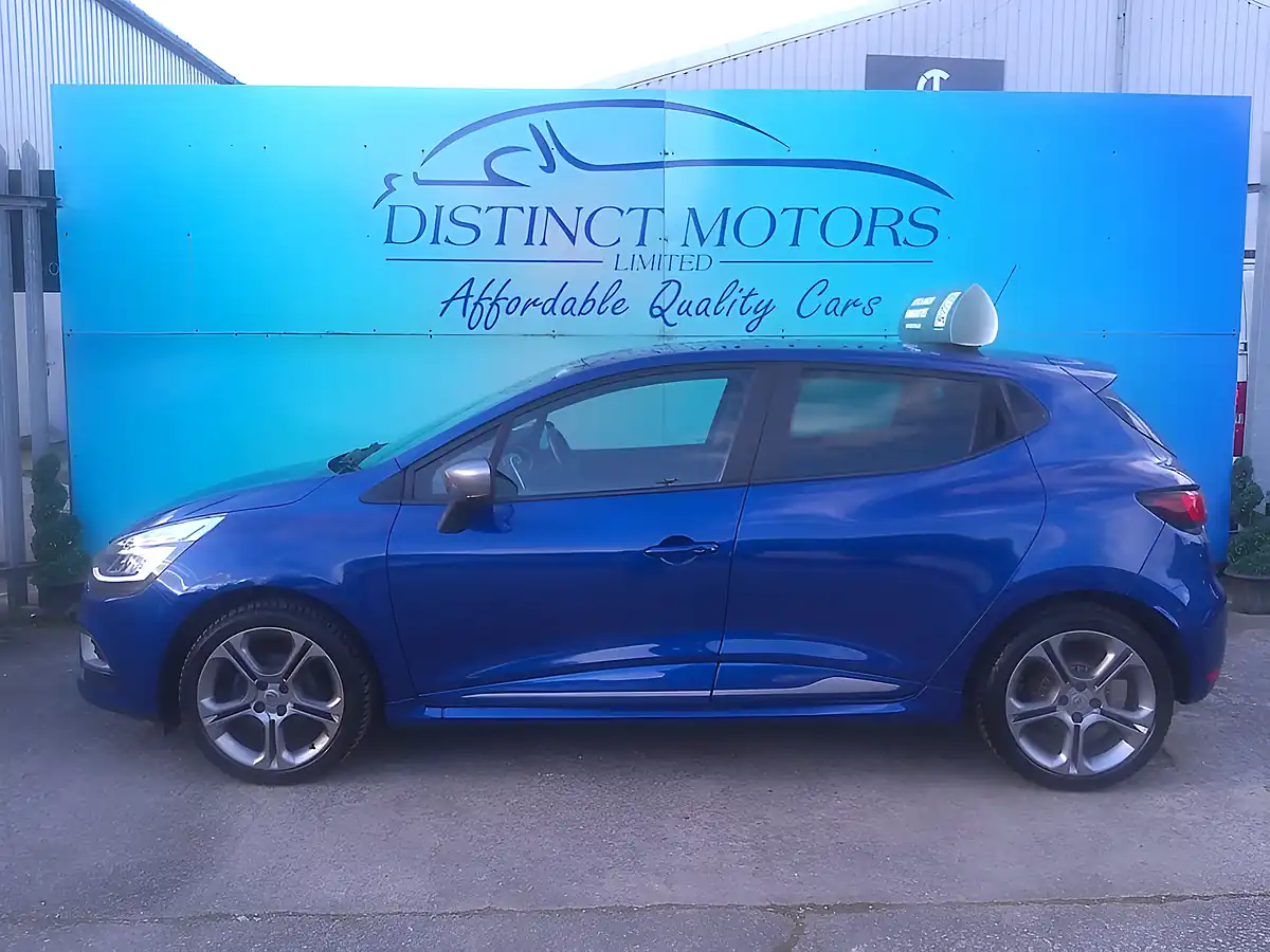 Used 2018 Renault Clio GT Line Blue - Interior and Exterior details 7