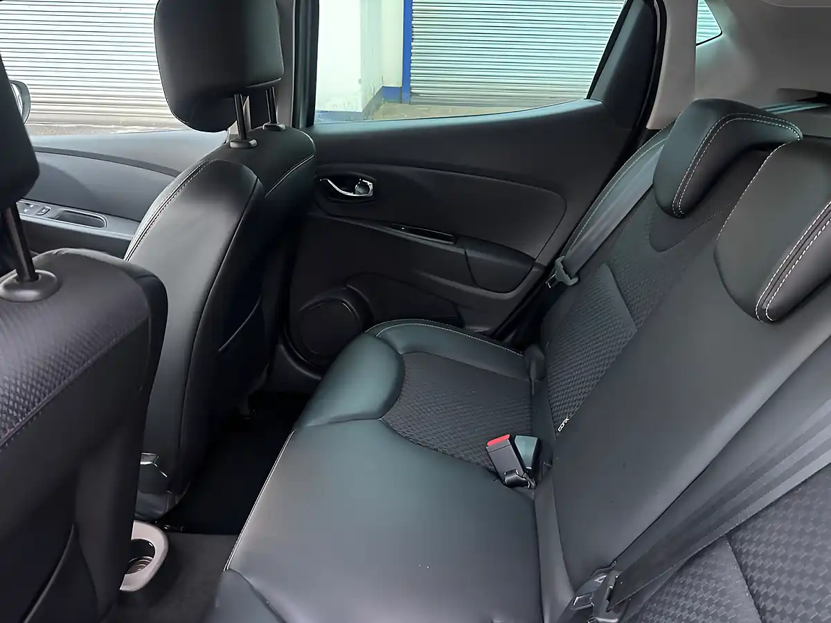 Used 2018 Renault Clio GT Line Diamond Silver - Interior and Exterior details 10