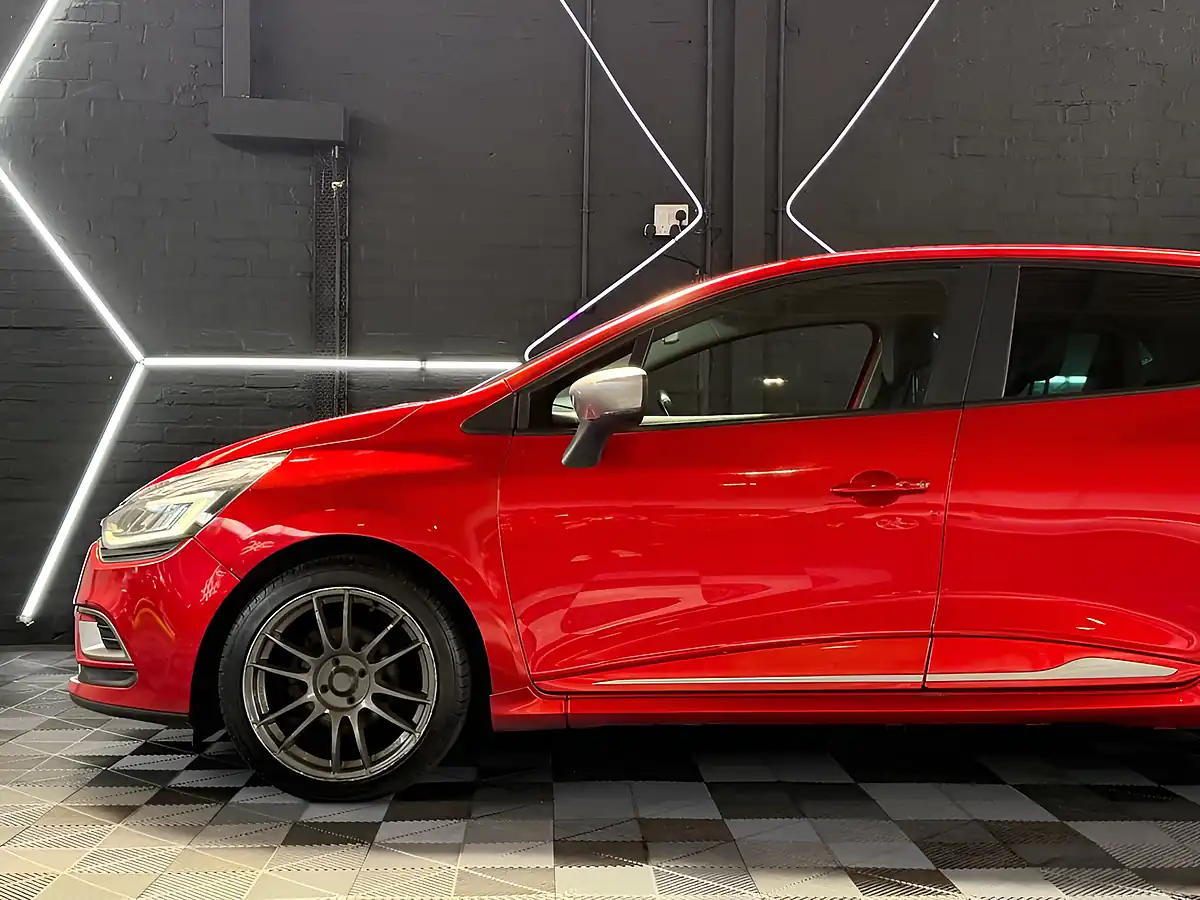 Used 2018 Renault Clio GT Line Flame Red - Interior and Exterior details 13
