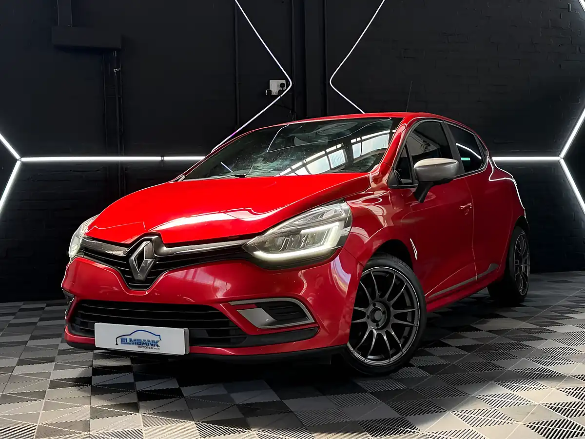 Used 2018 Renault Clio GT Line Flame Red - Interior and Exterior details 5