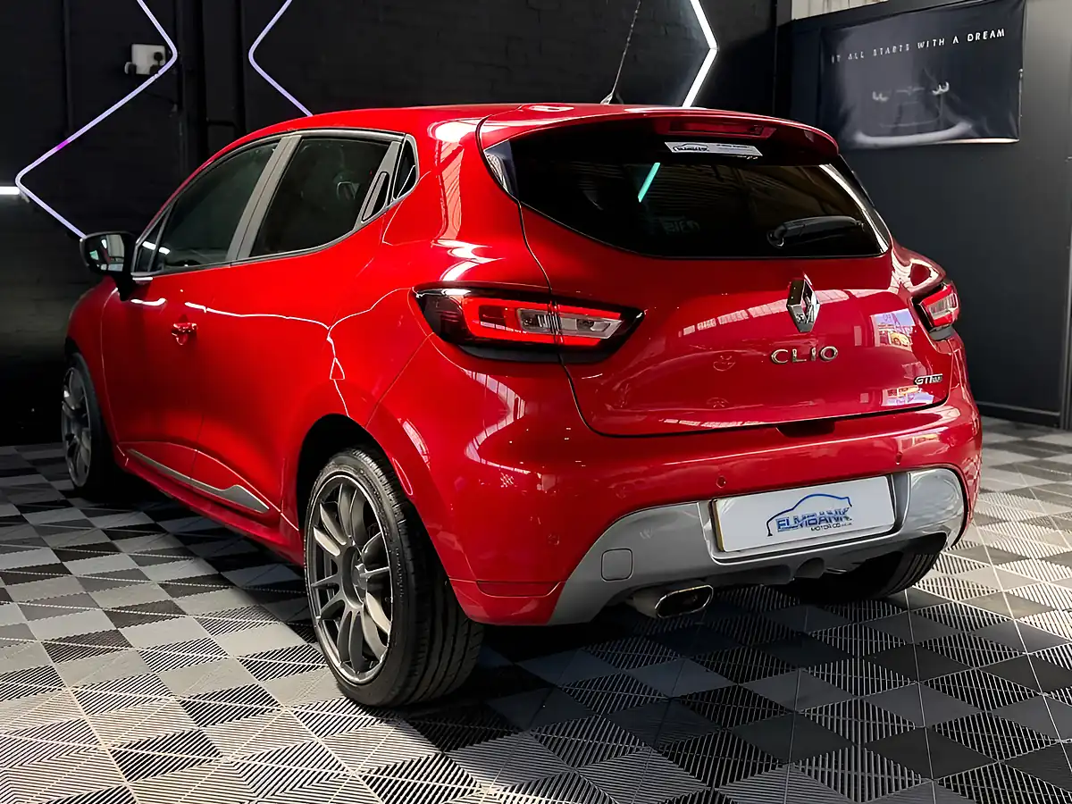 Used 2018 Renault Clio GT Line Flame Red - Interior and Exterior details 9