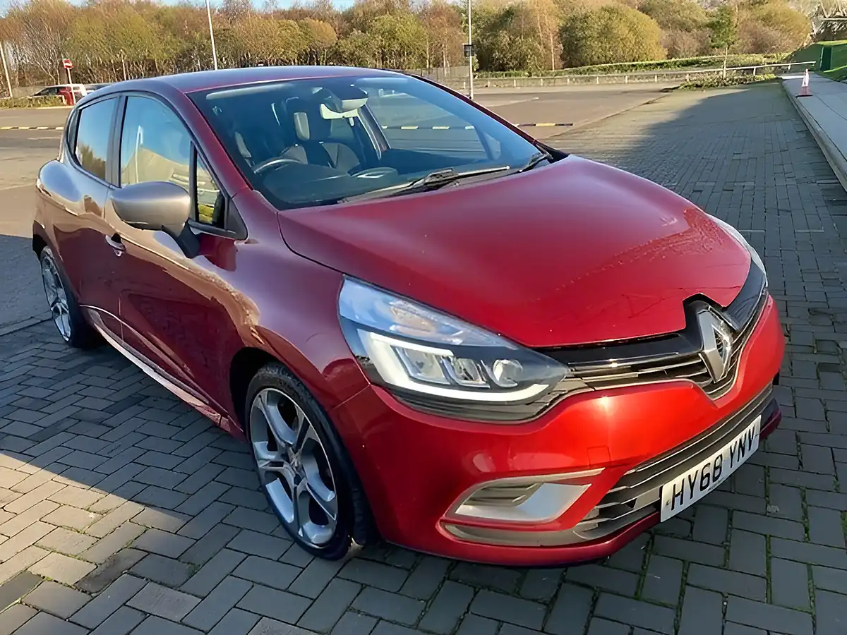Used 2018 Renault Clio GT Line Red - Interior and Exterior details 5