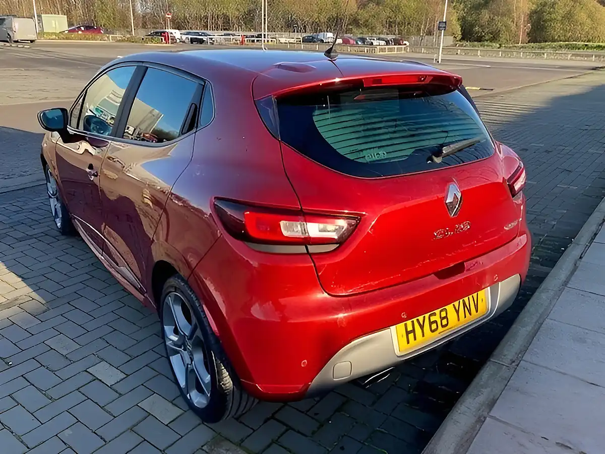 Used 2018 Renault Clio GT Line Red - Interior and Exterior details 6