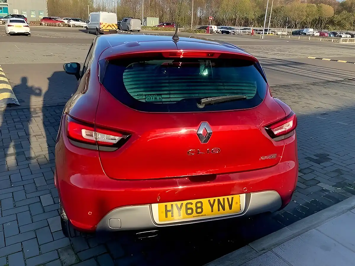 Used 2018 Renault Clio GT Line Red - Interior and Exterior details 9