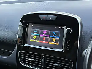 Used 2018 Renault Clio GT Line White - Interior and Exterior details 14