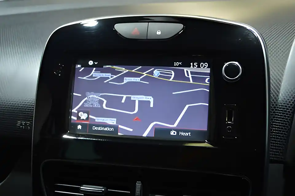 Used 2018 Renault Clio Iconic Black - Interior and Exterior details 19