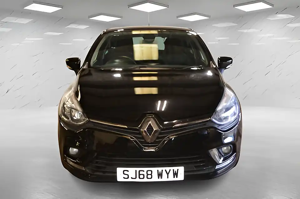 Used 2018 Renault Clio Iconic Black - Interior and Exterior details 2