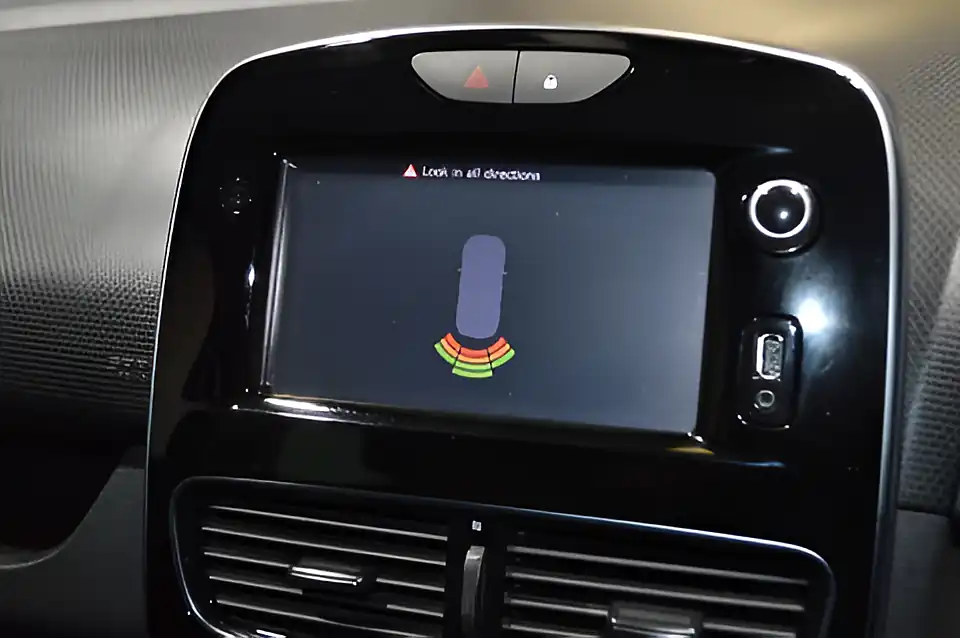 Used 2018 Renault Clio Iconic Black - Interior and Exterior details 20