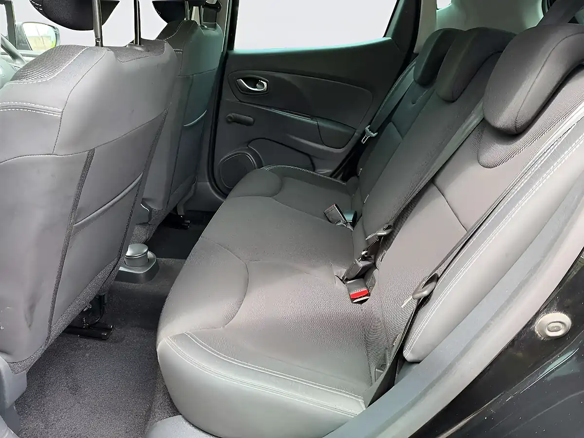 Used 2018 Renault Clio Iconic Black - Interior and Exterior details 14