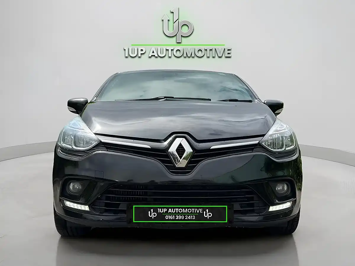 Used 2018 Renault Clio Iconic Black - Interior and Exterior details 6