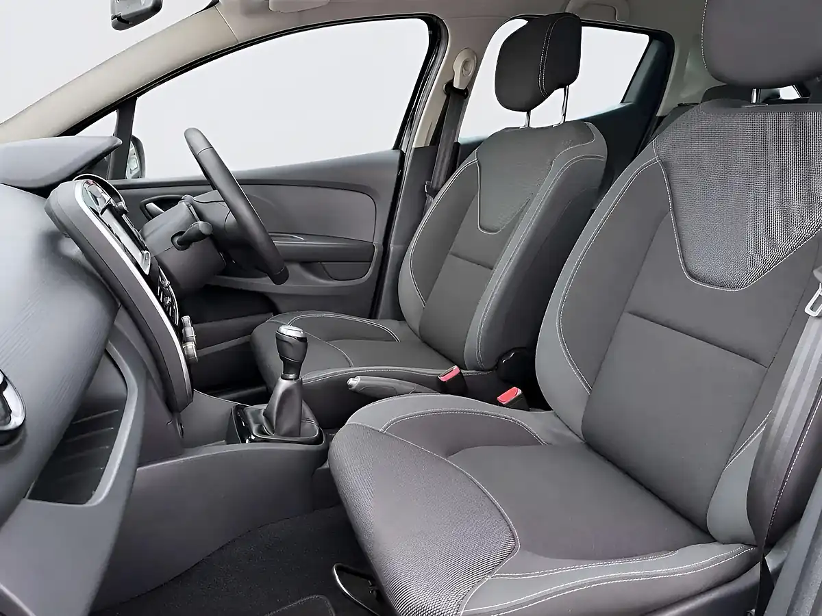 Used 2018 Renault Clio Iconic Black - Interior and Exterior details 11