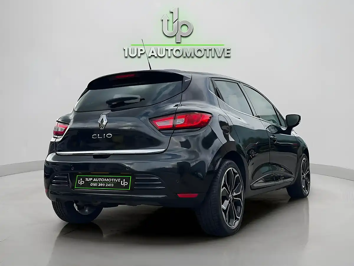 Used 2018 Renault Clio Iconic Black - Interior and Exterior details 9