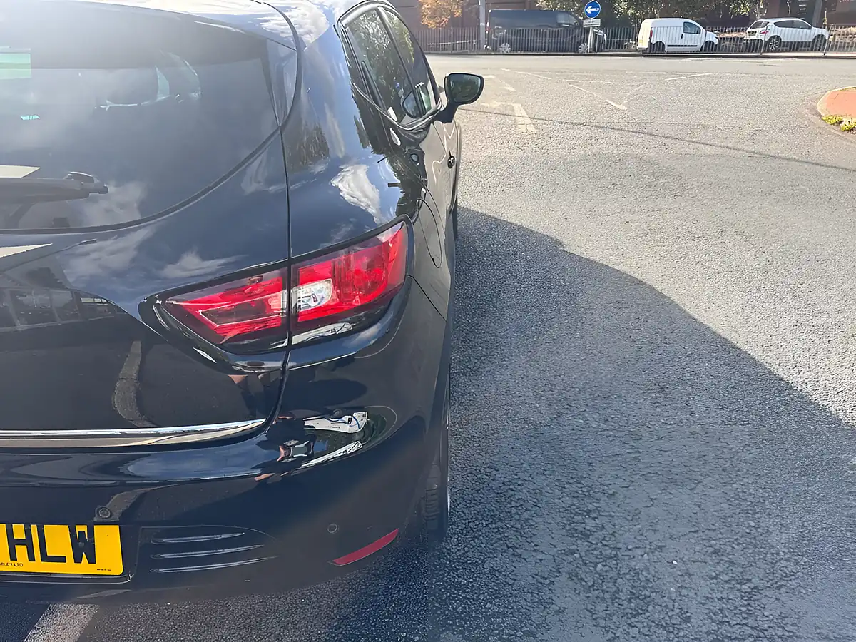 Used 2018 Renault Clio Iconic Black - Interior and Exterior details 10