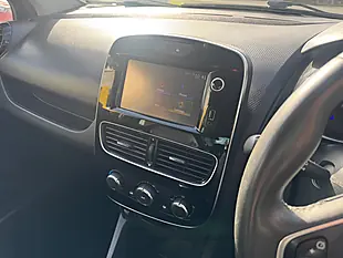 Used 2018 Renault Clio Iconic Black - Interior and Exterior details 15