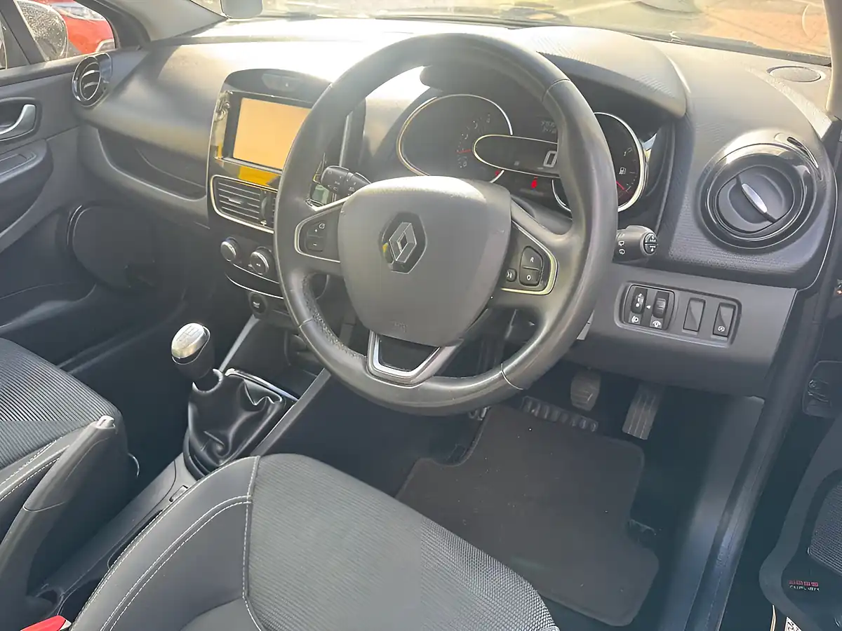 Used 2018 Renault Clio Iconic Black - Interior and Exterior details 17