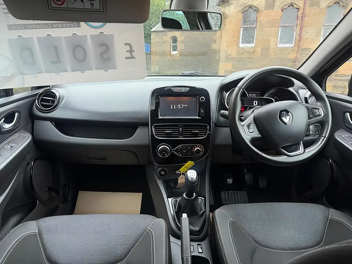 Used 2018 Renault Clio Iconic Black - Interior and Exterior details 13