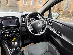 Used 2018 Renault Clio Iconic Black - Interior and Exterior details 16
