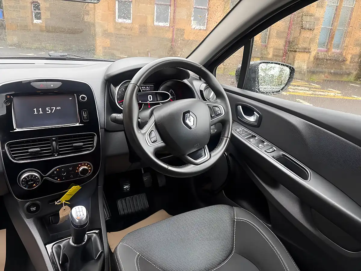 Used 2018 Renault Clio Iconic Black - Interior and Exterior details 16