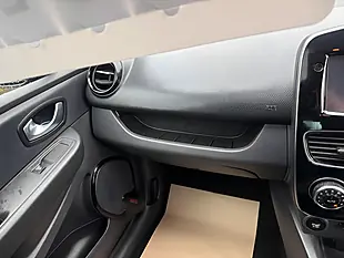 Used 2018 Renault Clio Iconic Black - Interior and Exterior details 19