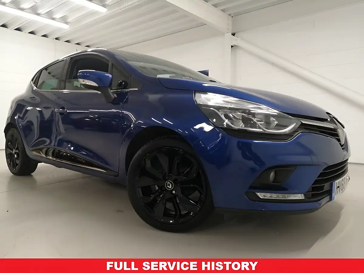 Used 2018 Renault Clio Iconic Blue - Front View