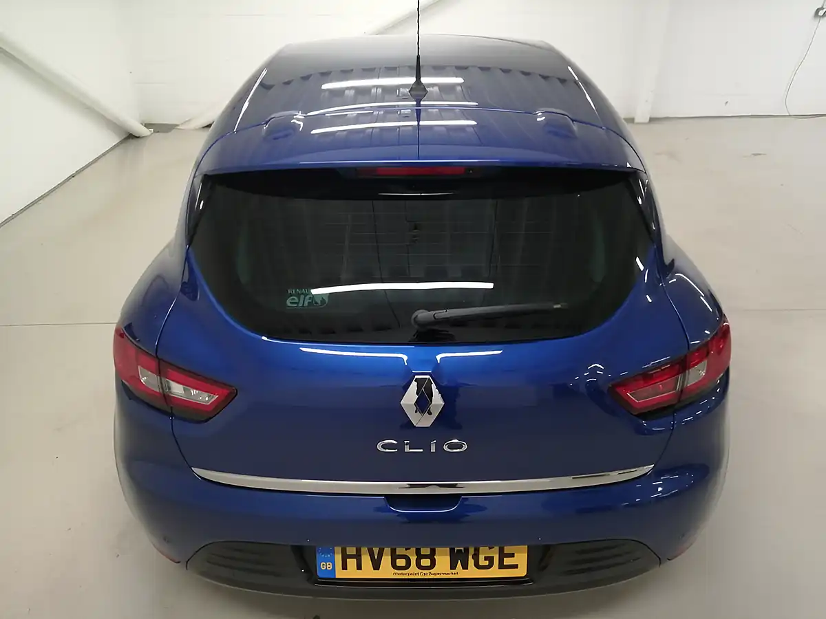Used 2018 Renault Clio Iconic Blue - Interior and Exterior details 15