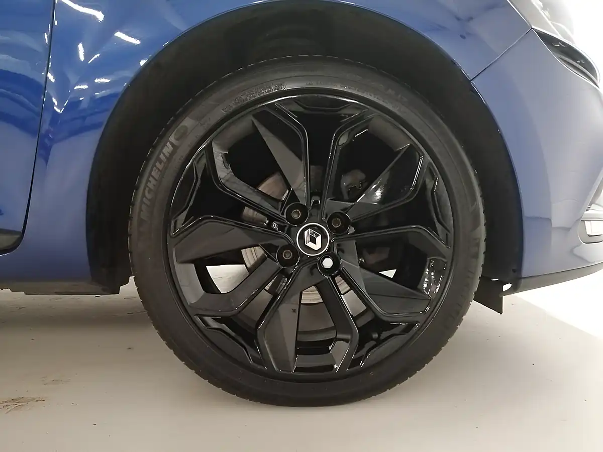 Used 2018 Renault Clio Iconic Blue - Interior and Exterior details 19