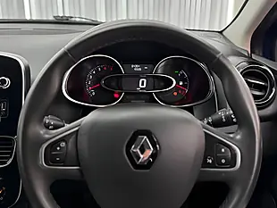 Used 2018 Renault Clio Iconic Blue - Interior and Exterior details 12