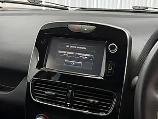 Used 2018 Renault Clio Iconic Blue - Interior and Exterior details 18