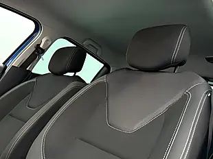 Used 2018 Renault Clio Iconic Blue - Interior and Exterior details 2