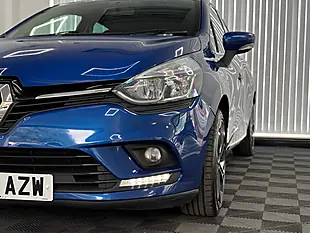 Used 2018 Renault Clio Iconic Blue - Interior and Exterior details 5