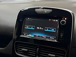 Used 2018 Renault Clio Iconic Blue - Interior and Exterior details 17