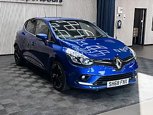 Used 2018 Renault Clio Iconic Blue - Interior and Exterior details 5