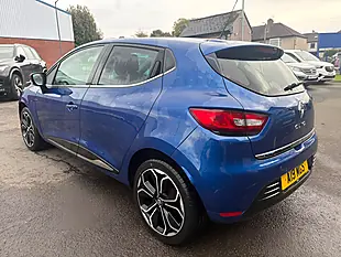 Used 2018 Renault Clio Iconic Blue - Interior and Exterior details 6