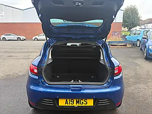 Used 2018 Renault Clio Iconic Blue - Interior and Exterior details 7