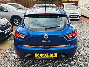 Used 2018 Renault Clio Iconic Blue - Interior and Exterior details 5